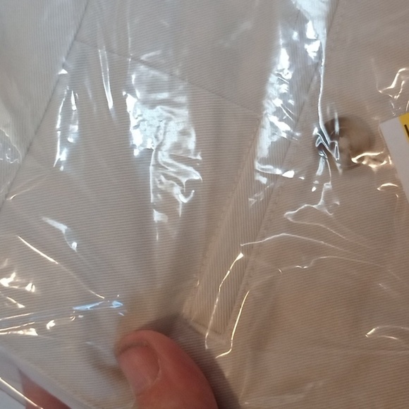 LL Bean size 4 regular women's shorts stone color - Picture 2 of 4